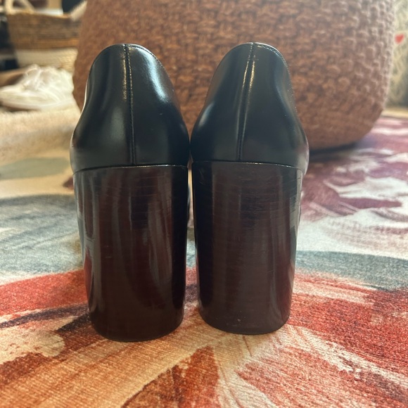 VINCE Prim Leather Pump with stacked heel - Picture 13 of 15